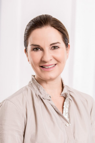 Frau Susanne Mikowsky